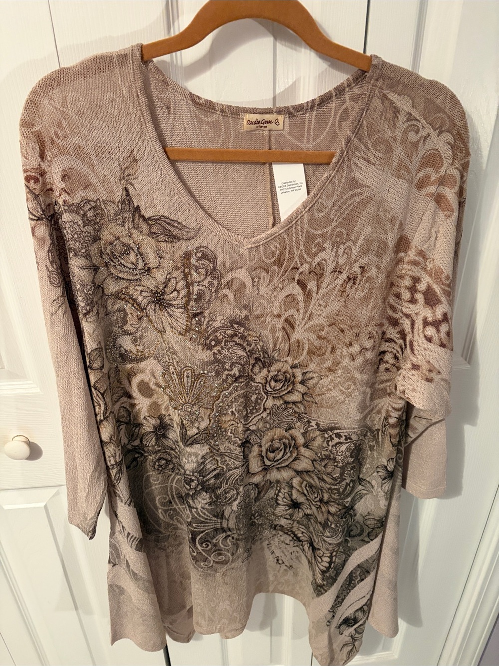 Women's Taupe Floral V-Neck Tunic Top
